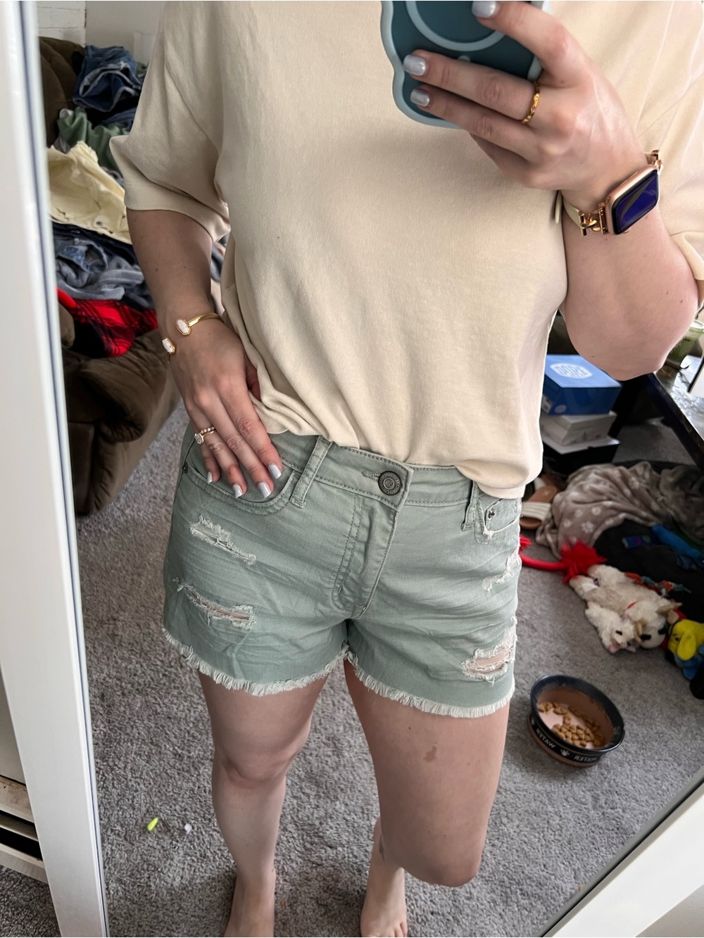 Aéropostale distressed high waisted shorty shorts